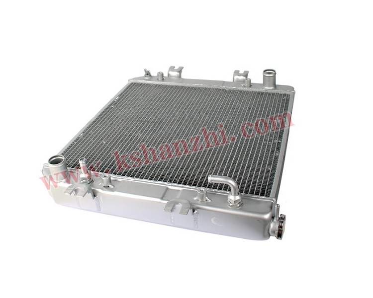 Bahagian Forklift Radiator Aluminium Hidraulik Digunakan Untuk A30/4D27 (R9621-331000-000)