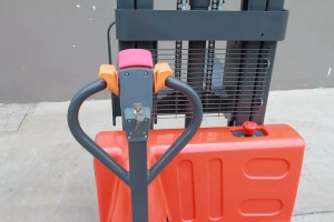 Full electric stacker forklift pedestrian pallet lift truck by electromagnetic brake system CL15JB/CL1520JE